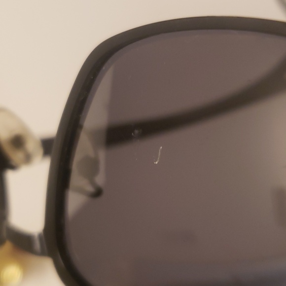 Prada sunglasses - Picture 10 of 11